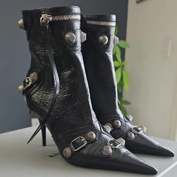 Balenciaga Black Textured Heeled Boots - Picture 4 of 15